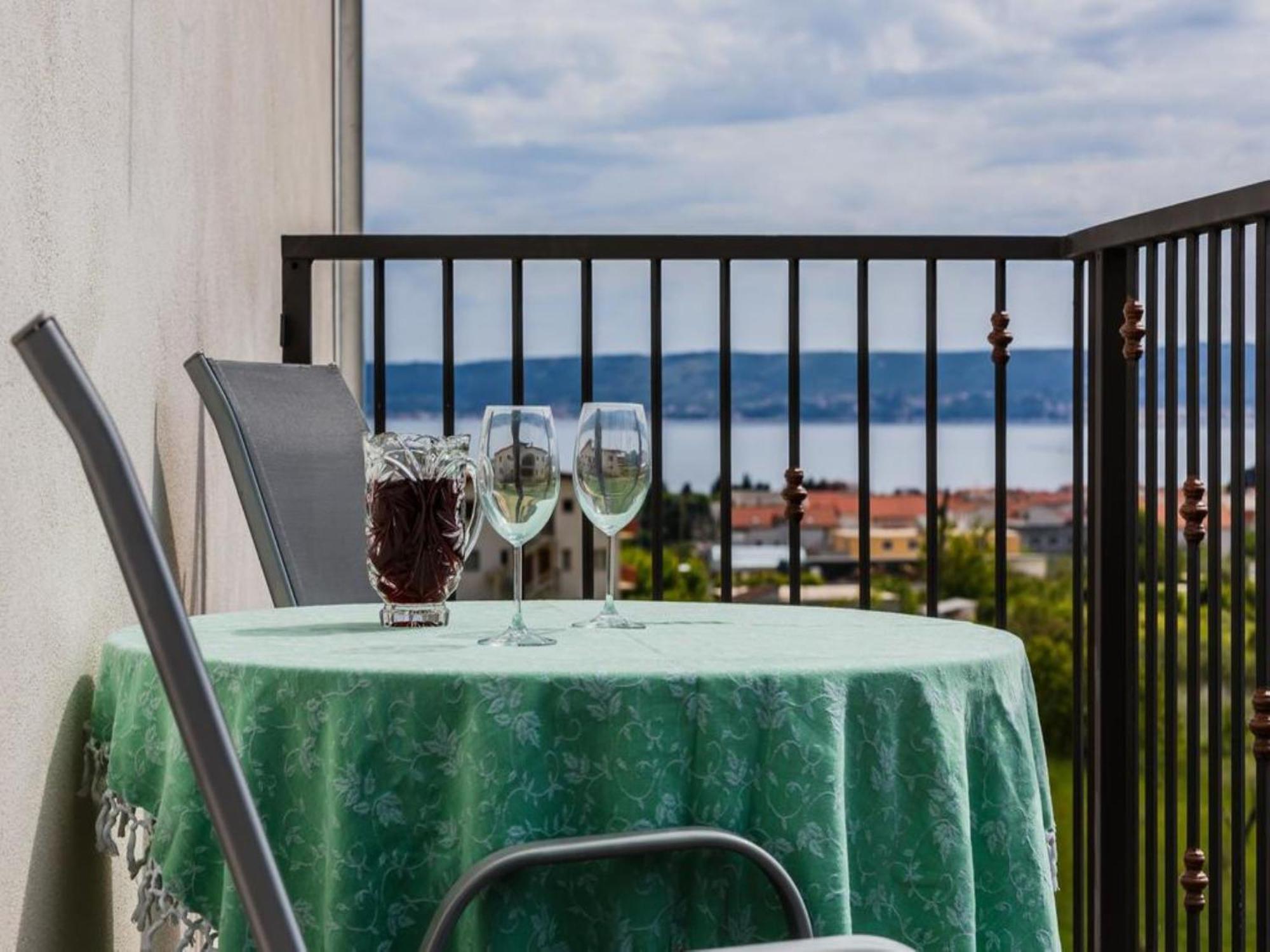 Kaštela Holiday Home Chester With Heated Pool חדר תמונה
