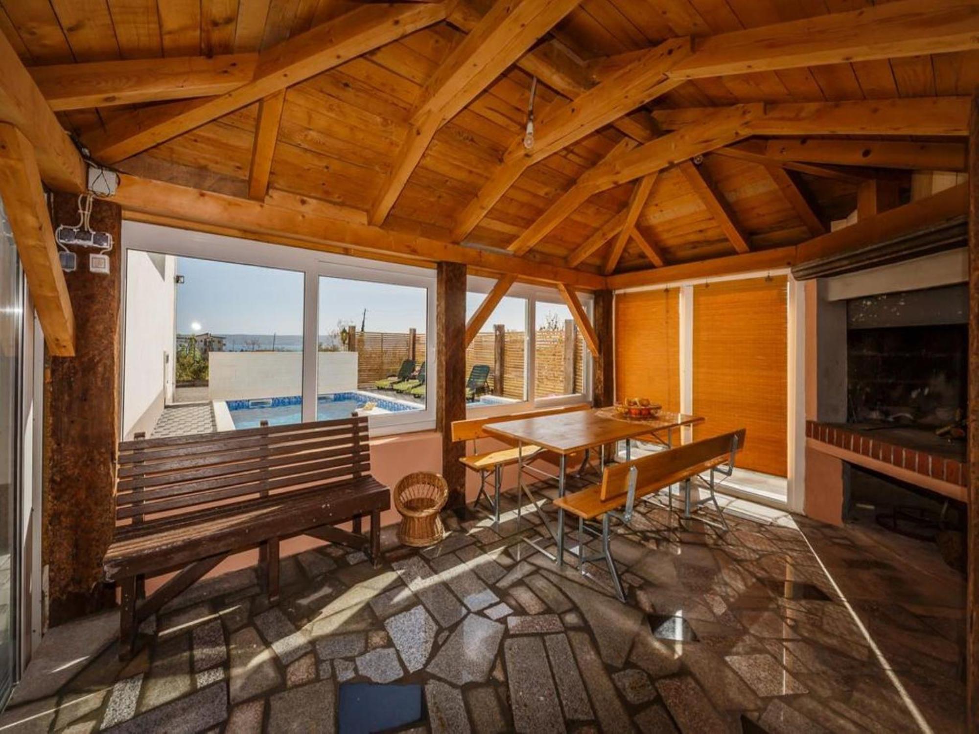 Kaštela Holiday Home Chester With Heated Pool חדר תמונה